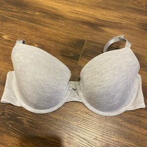 Lightly lined grey bra